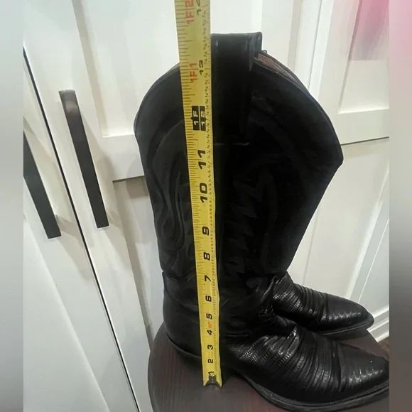 Exotic Black Lizard Cowboy Boots display picture 1